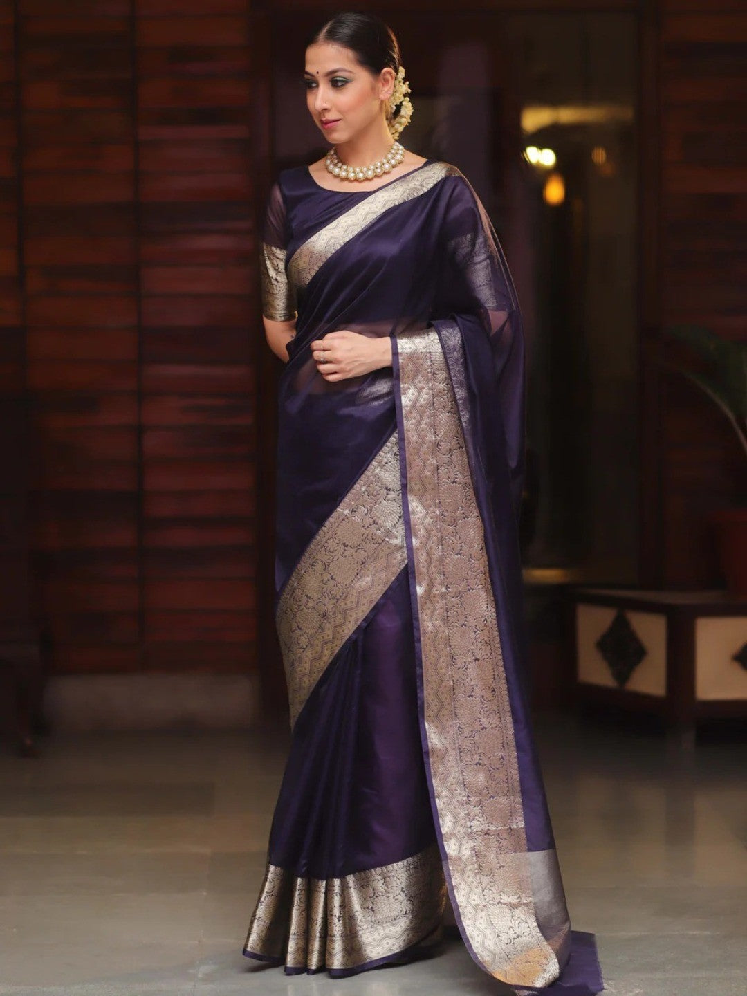 Classic Blue Solid Organza Saree Featuring Floral Golden Zari Weaving Border - Image 6