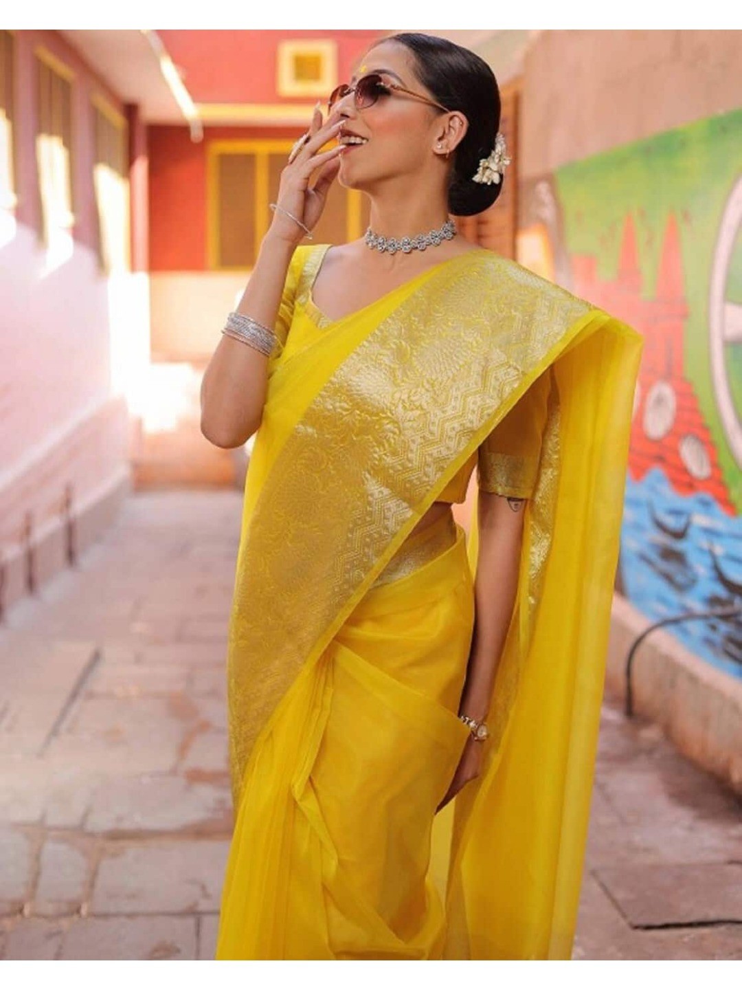 Classic Yellow Solid Organza Saree Featuring Floral Golden Zari Weaving Border - Image 4