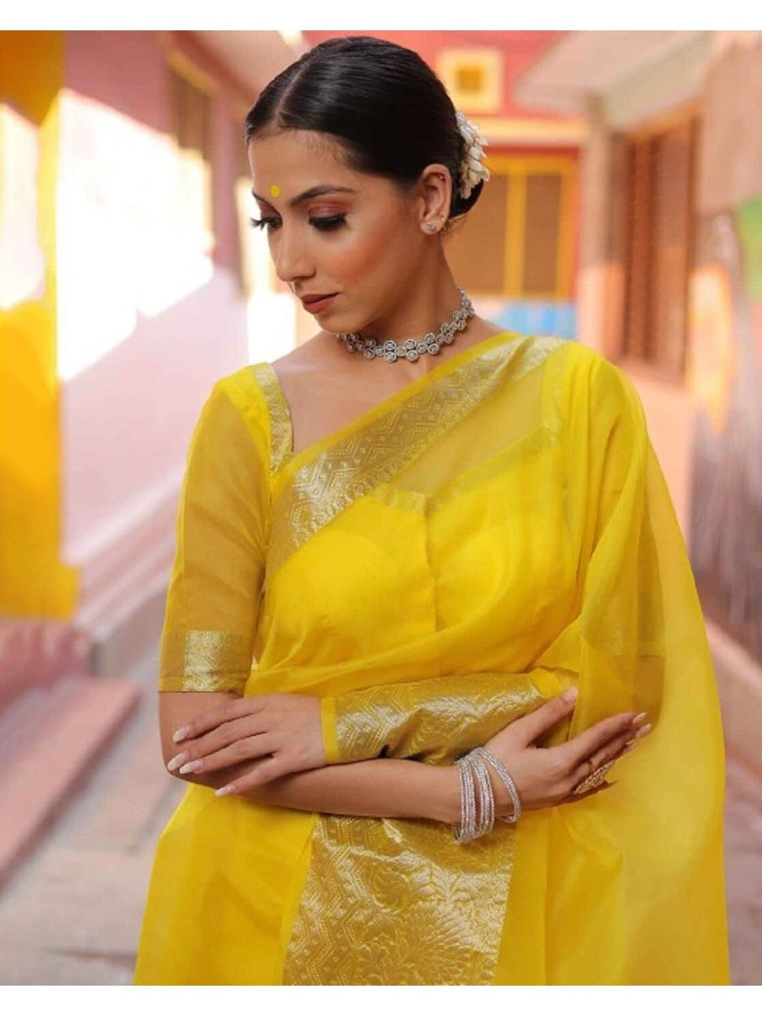 Classic Yellow Solid Organza Saree Featuring Floral Golden Zari Weaving Border - Image 5