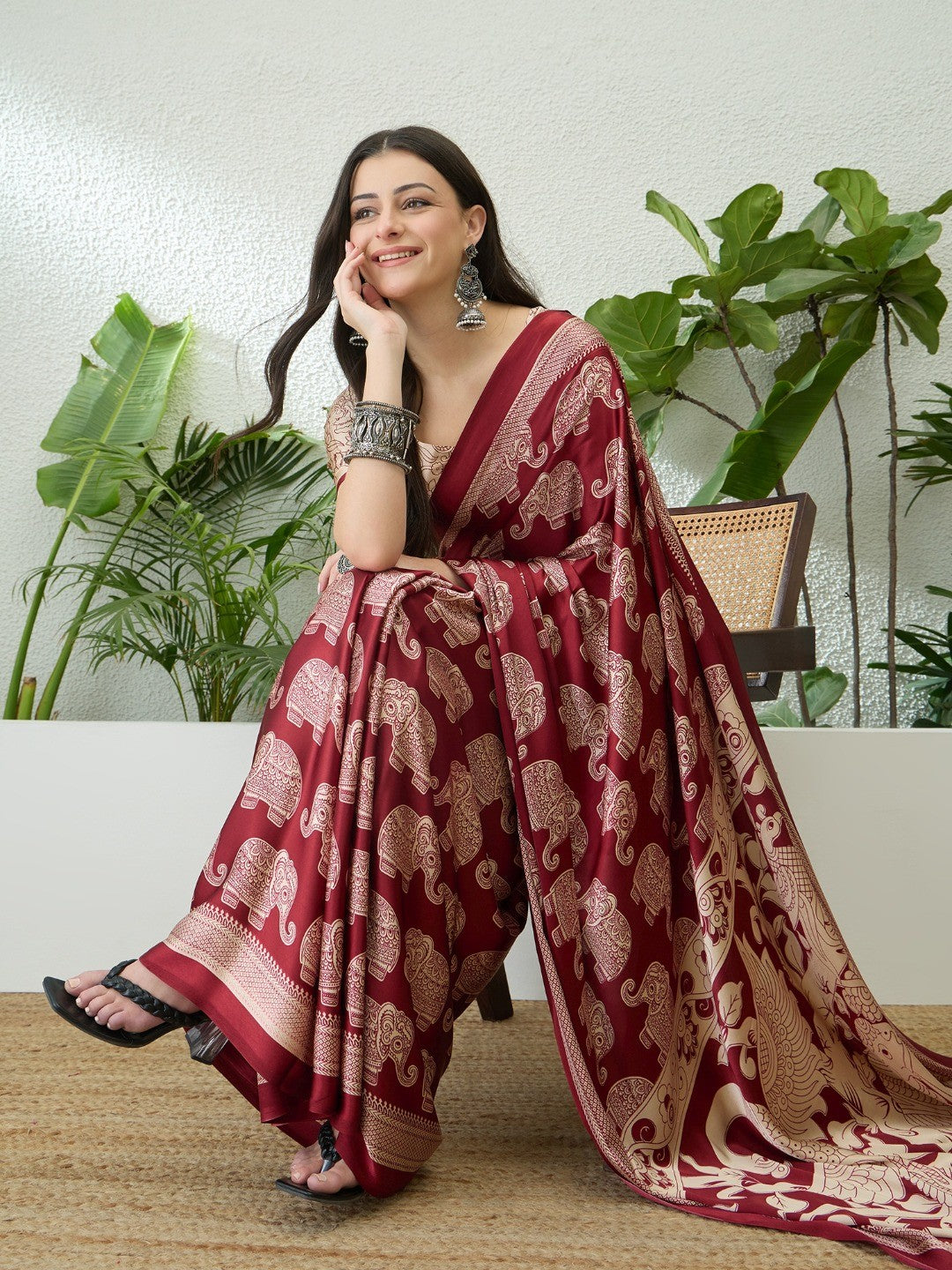 Fashionable Red Satin Saree with Artistic Abstract Printed Pattern - Image 6