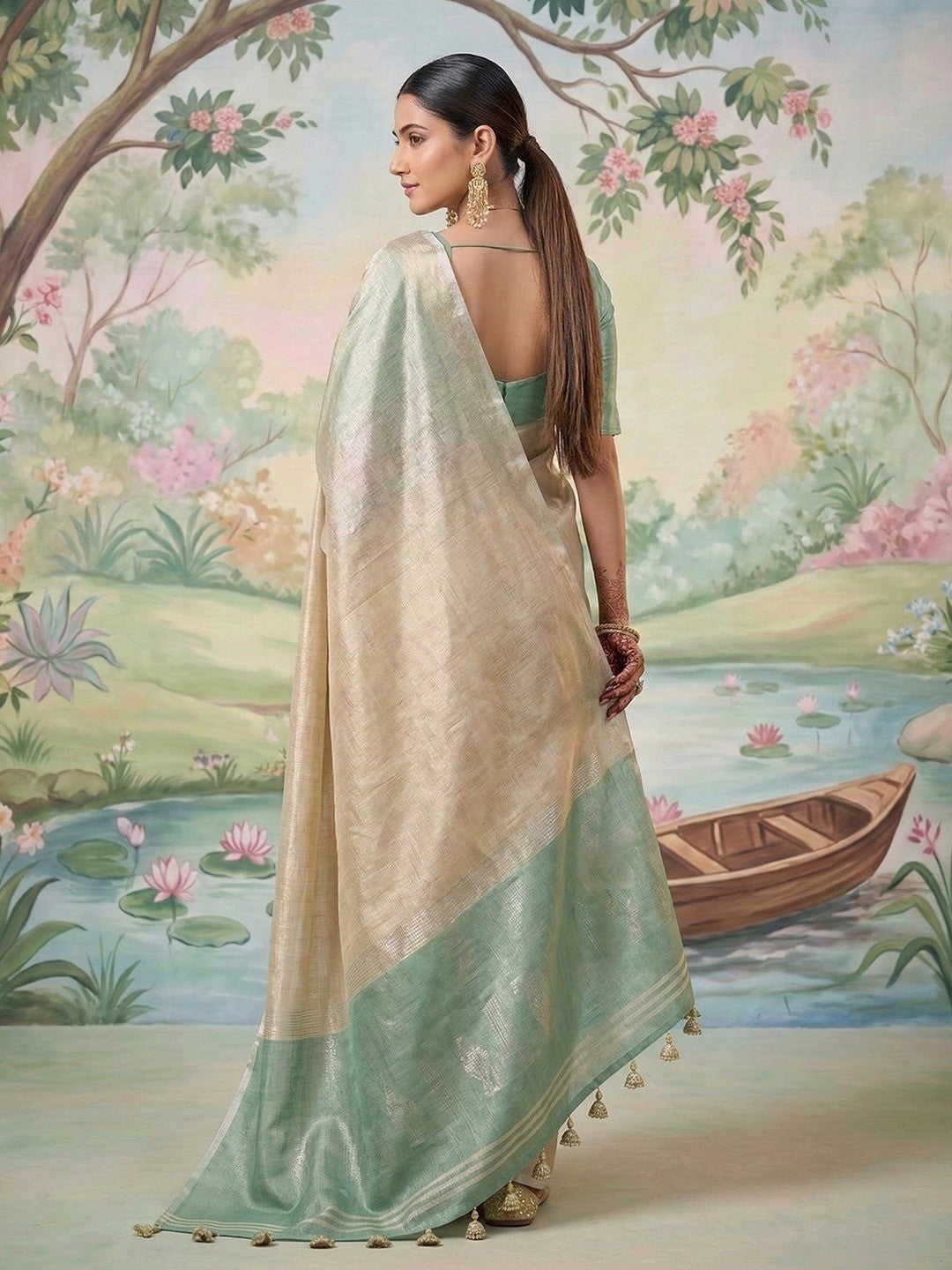 Modern Beige Tissue Saree with Elegant Sea Green Border and Stylish Tassels - Image 3