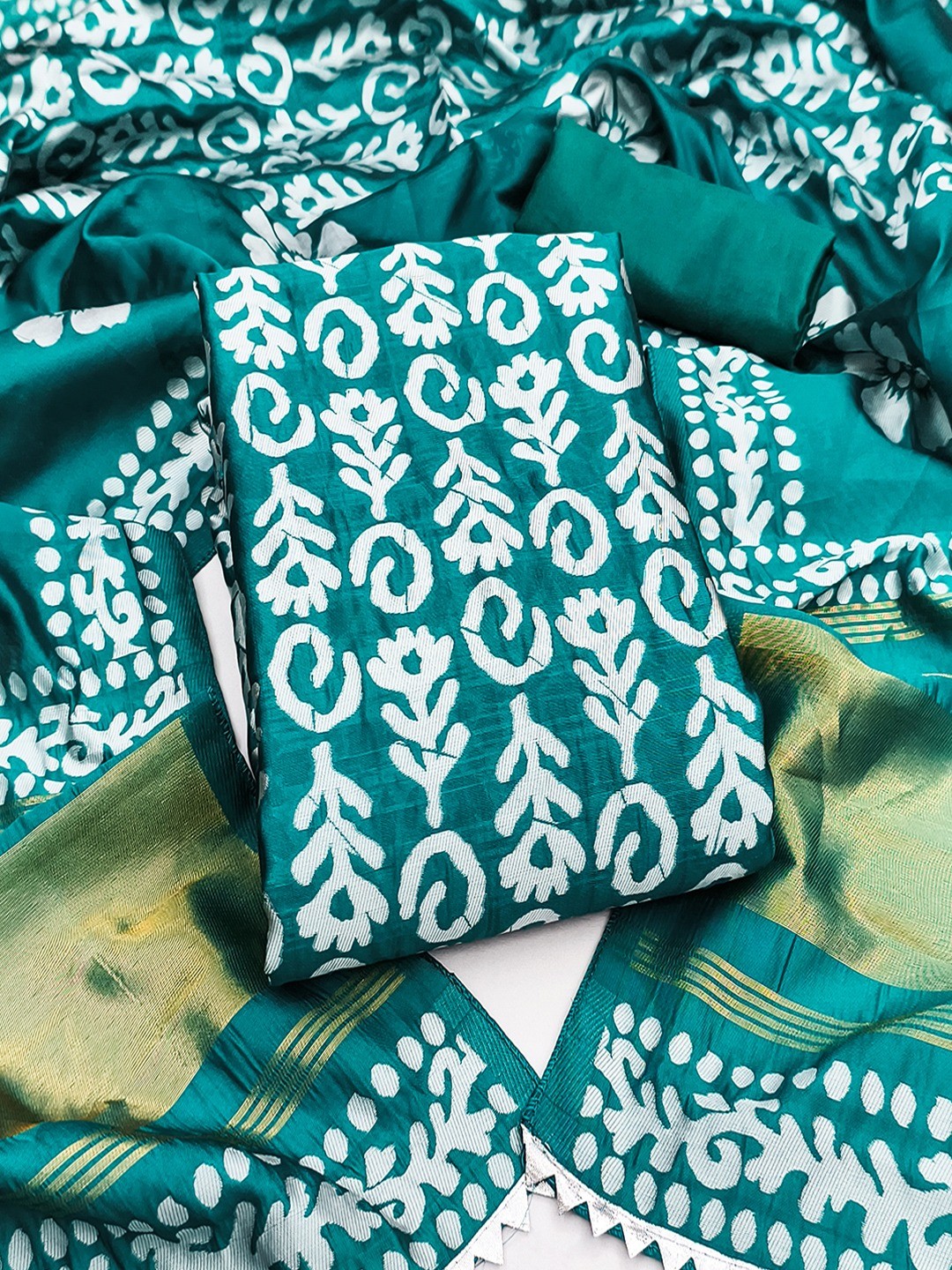 Designer Rama Green Floral Zari Woven Jacquard Dress Material With Classic Ethnic Appeal - Image 1