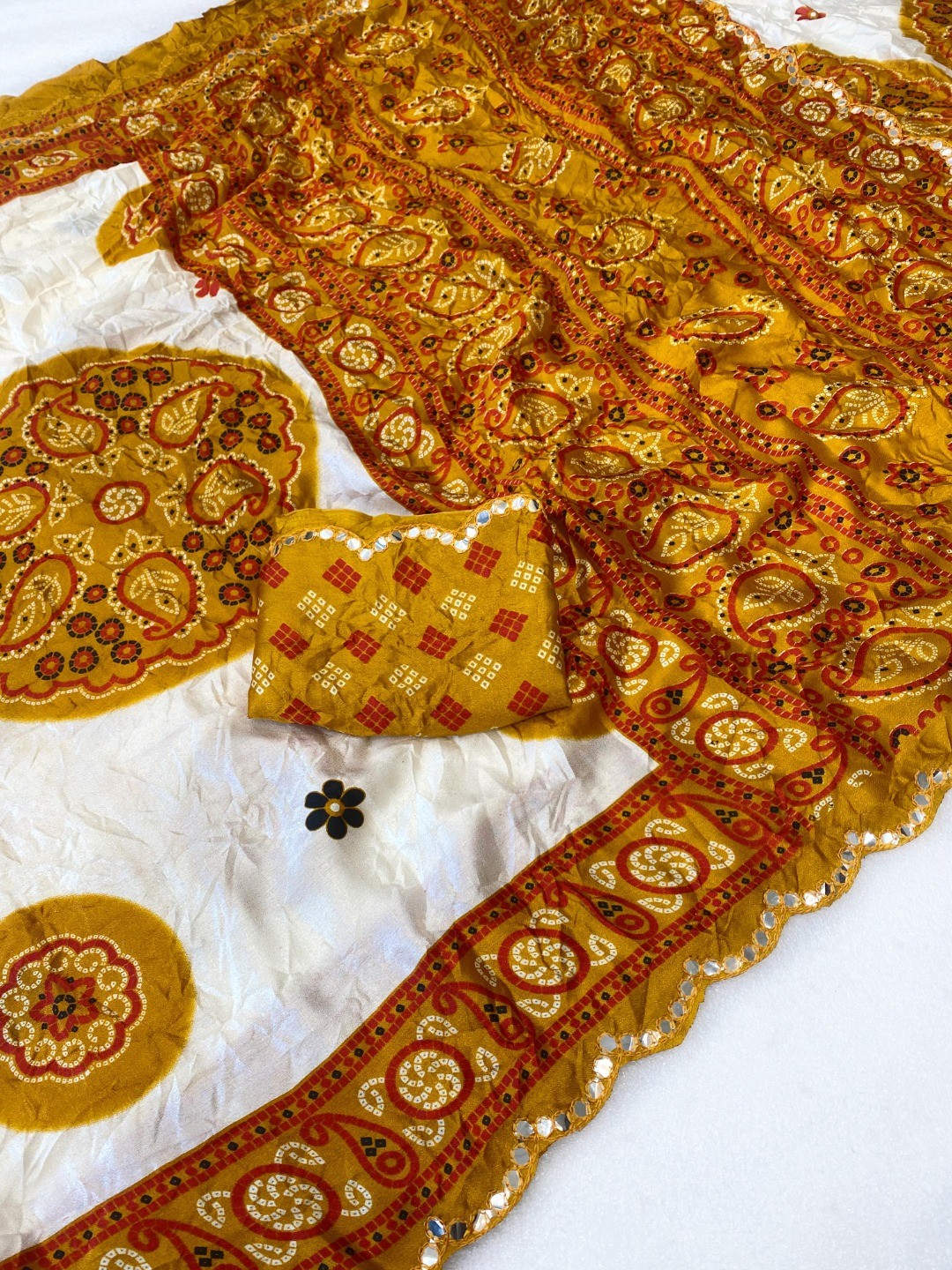 Elegant Mustard & White Chiffon Silk Saree With Bandhani Print - Image 3