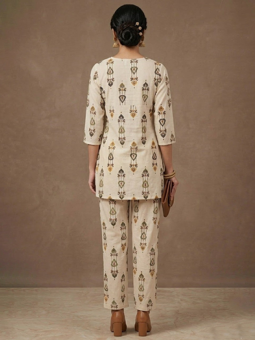 Casual Wear Off White & Maroon Printed Pure Cotton Co-Ord Set with Stylish Look - Image 3
