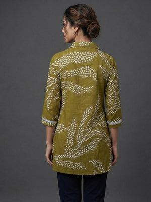 Green Rayon Top with White Print and Silver Detailing - Image 2