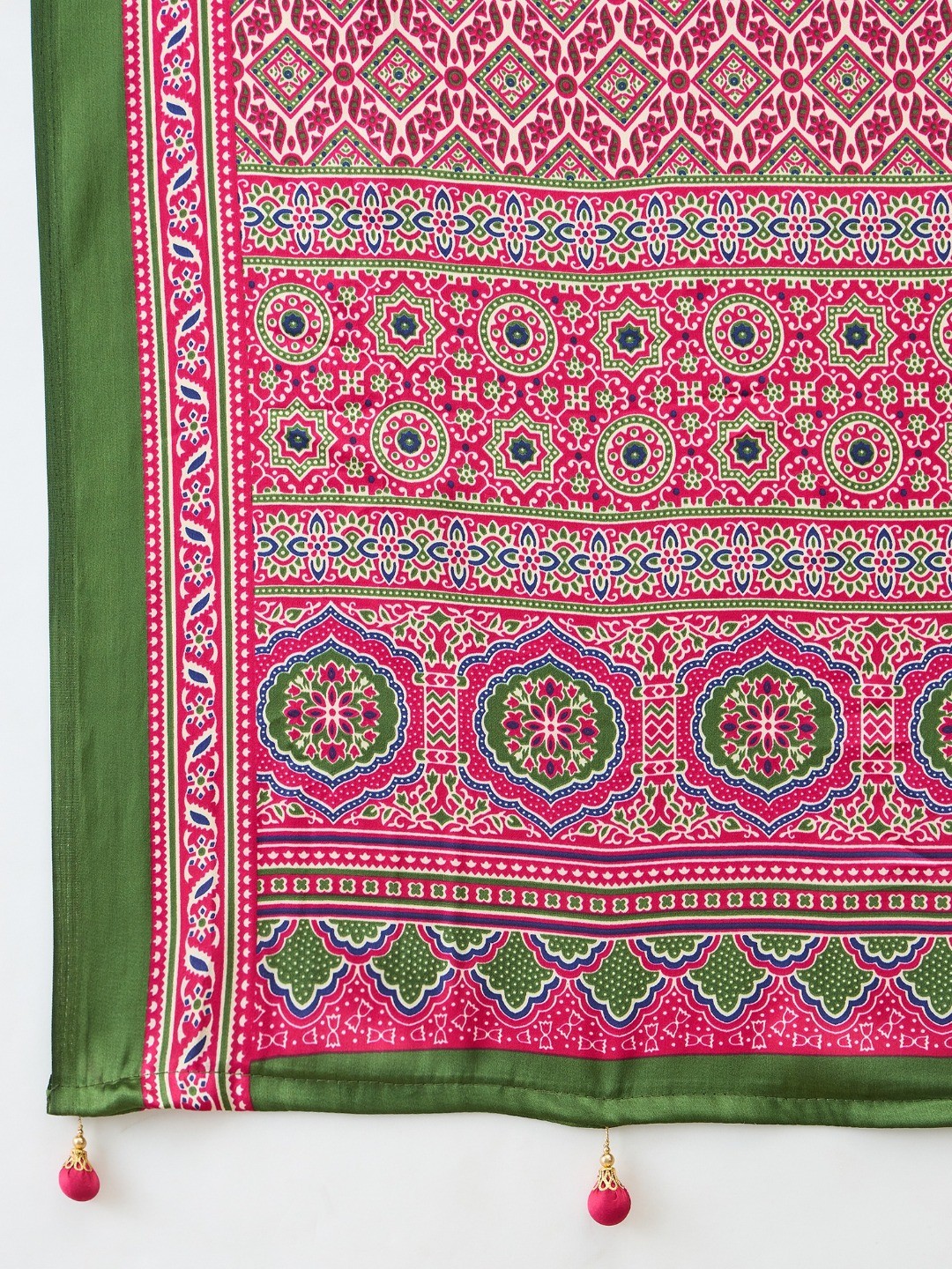 Sophisticated Pink Floral Print Satin Saree With Ethnic Latkan Pallu - Image 2