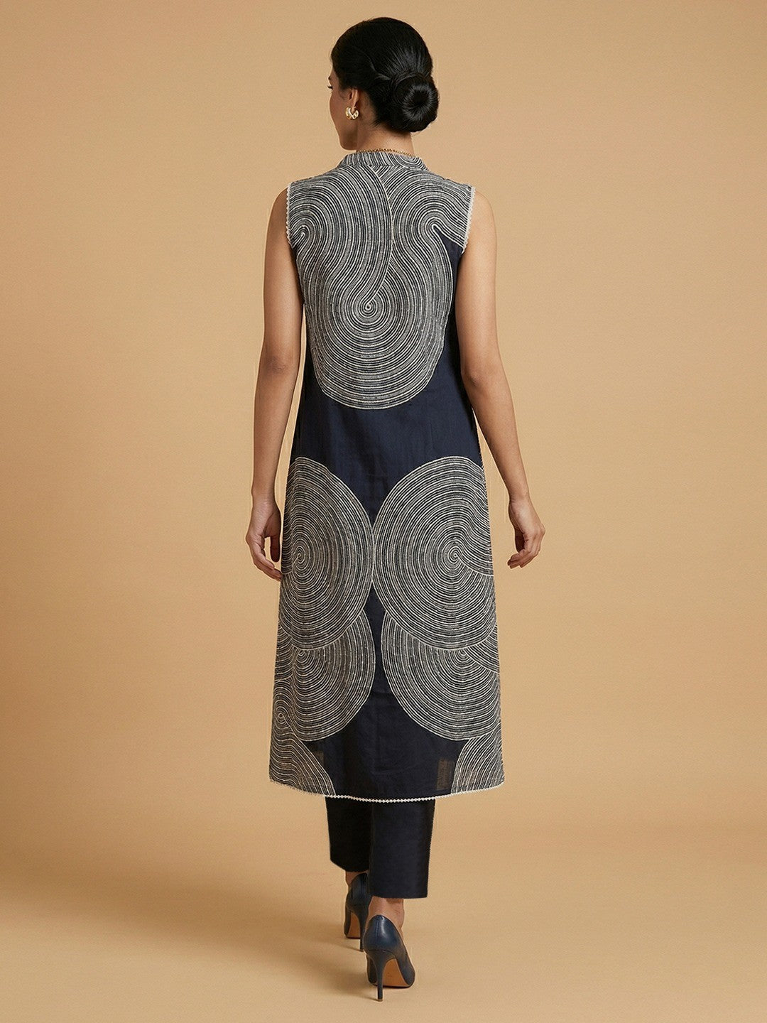 Navy Blue Rayon Top Bottom Set with Circular Print - Image 3