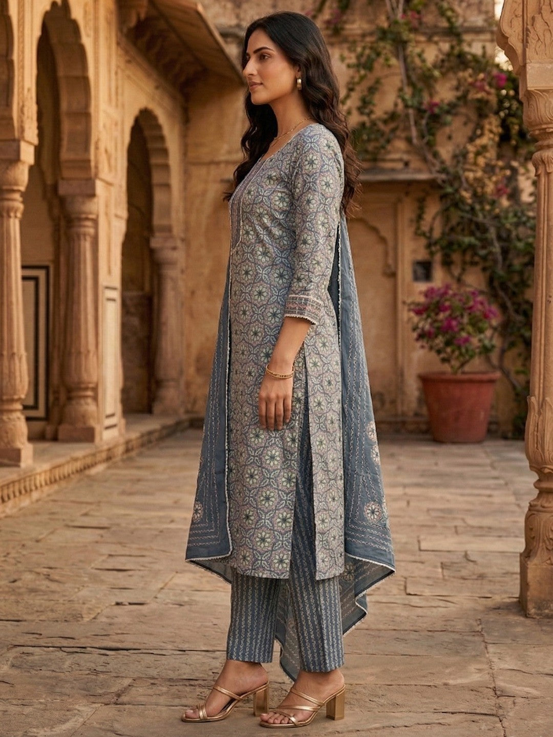 Casual Wear Blue Pure Cotton Kurta and Straight Pant Set with Floral Print - Image 2