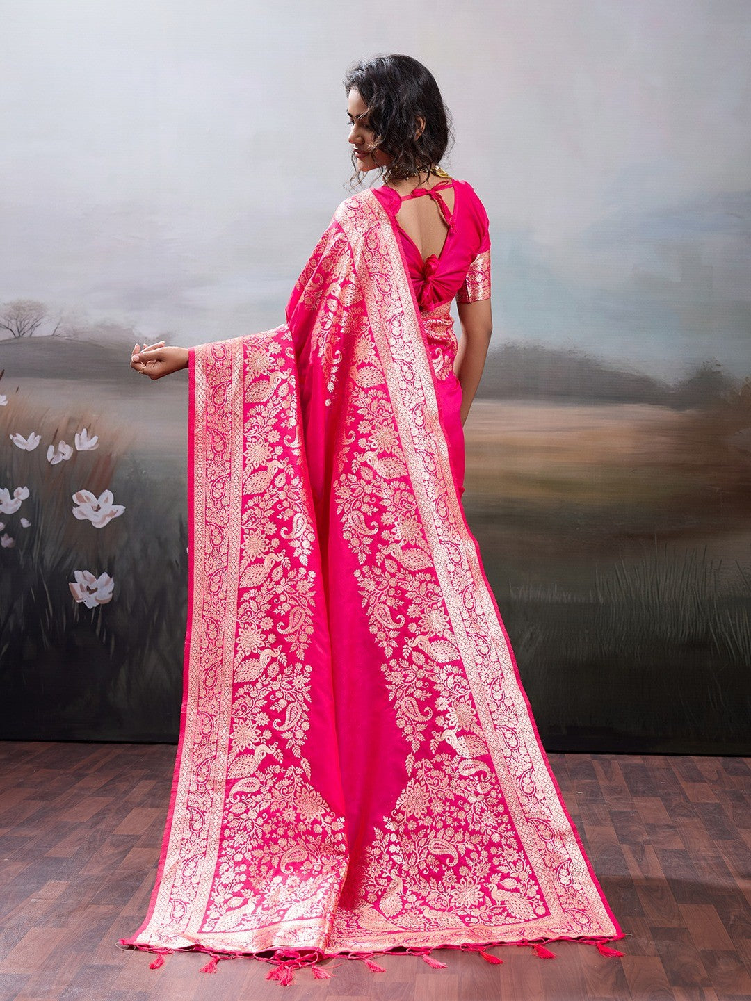 Rich Rani Pink Floral & Peacock Motif Weaving Silk Blend Saree With Decorative Tassel Pallu - Image 3