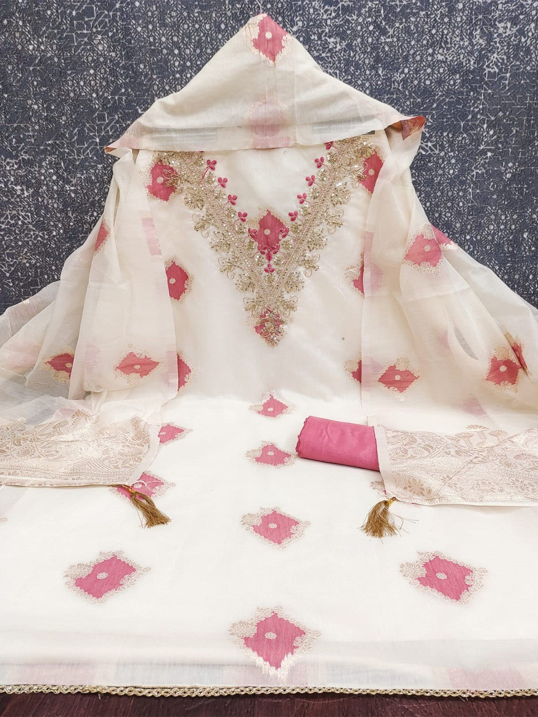 Graceful Cream & Pink Floral Woven With Sequins Cording Embroidery Mulmul Cotton Dress Material - Image 5