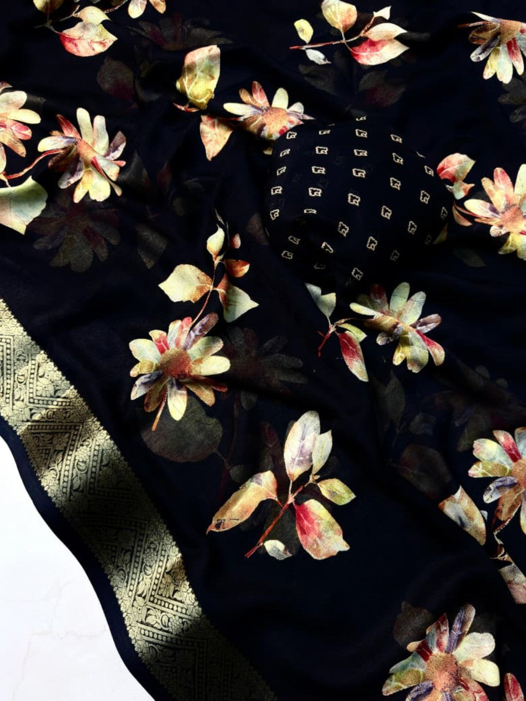 Elegant Black Floral Print Georgette Silk Saree with Zari Border - Image 4