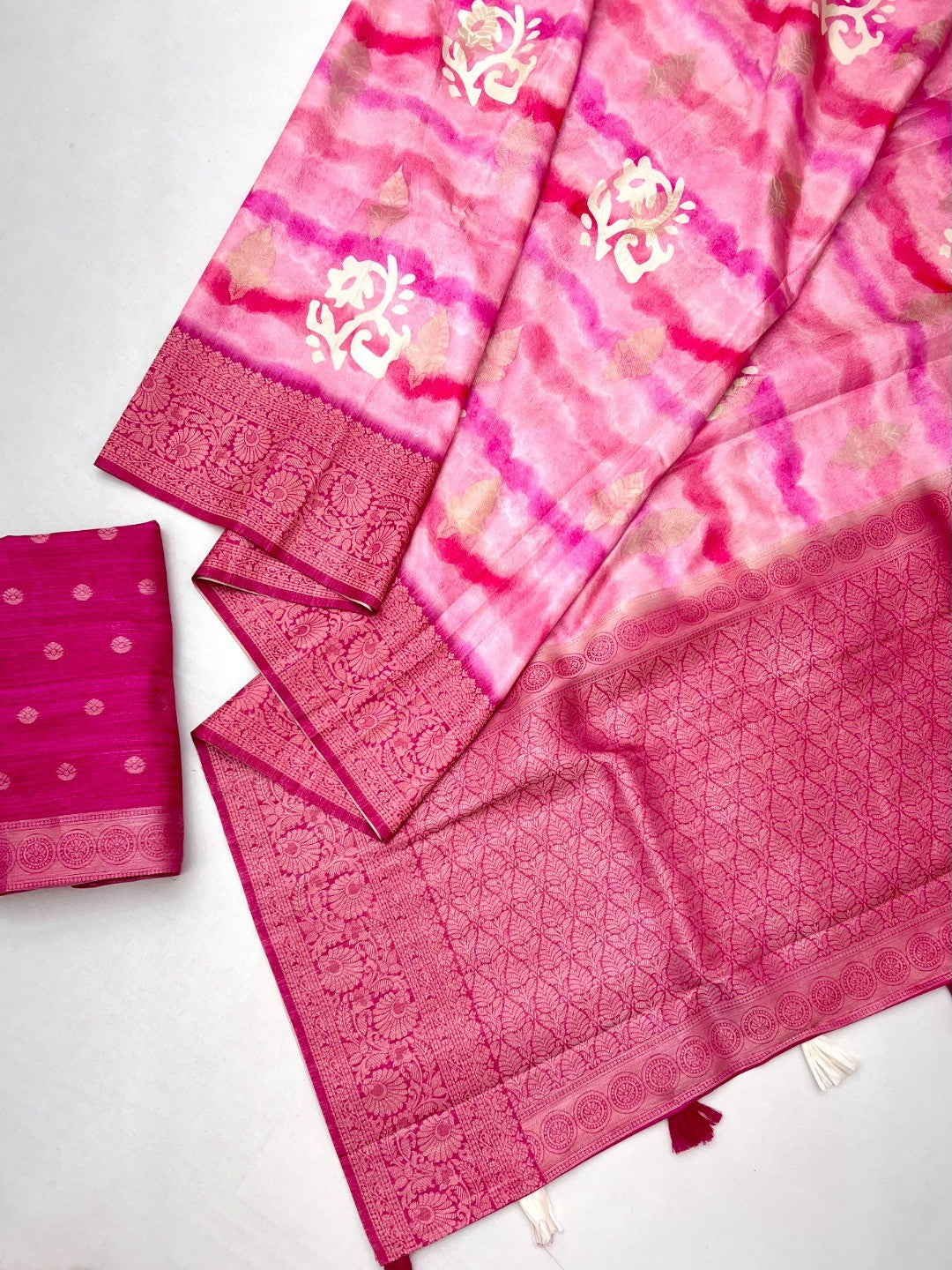 Elegant Pink Bemberg Saree with Weaving Rich Pallu & Digital Print - Image 3