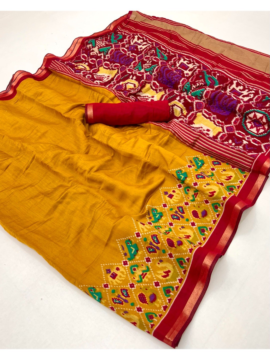 Mustard Viscose Saree with Ikkat Printed Border and Graceful Feminine Appeal - Image 2
