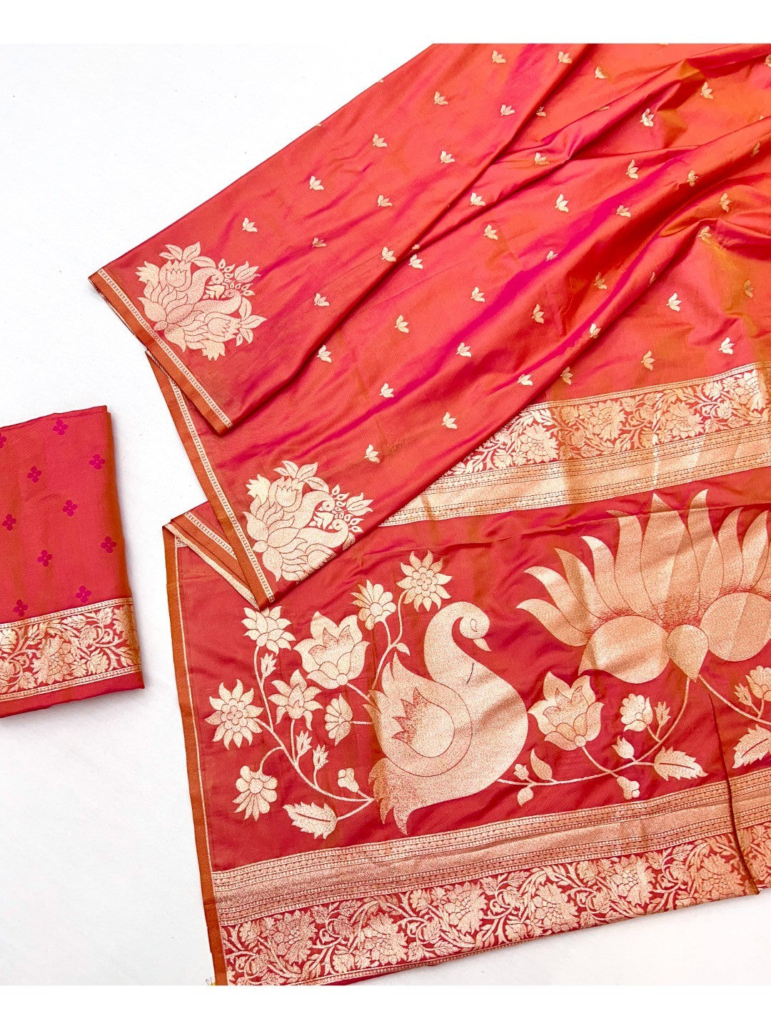 Graceful Coral Pink Lotus Design Art Silk Saree Adorned With Rich Zari Weaving Work - Image 2