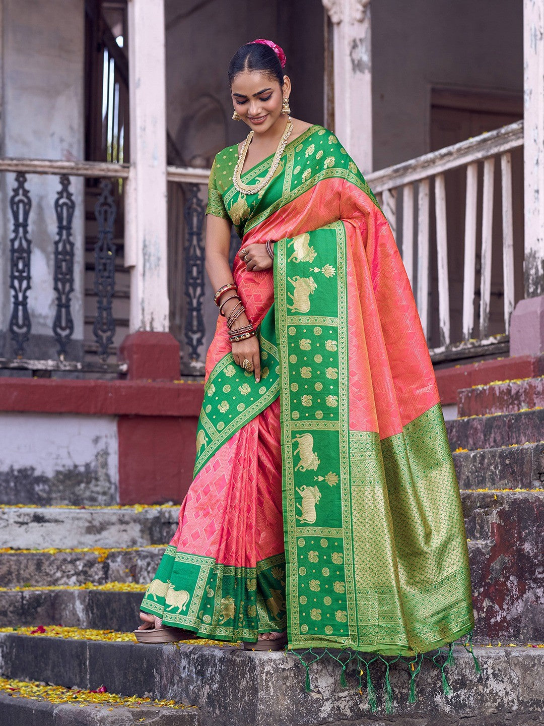 Premium Pink Geometric & Animal Motif Weaving Saree With Decorative Tassel Pallu - Image 7