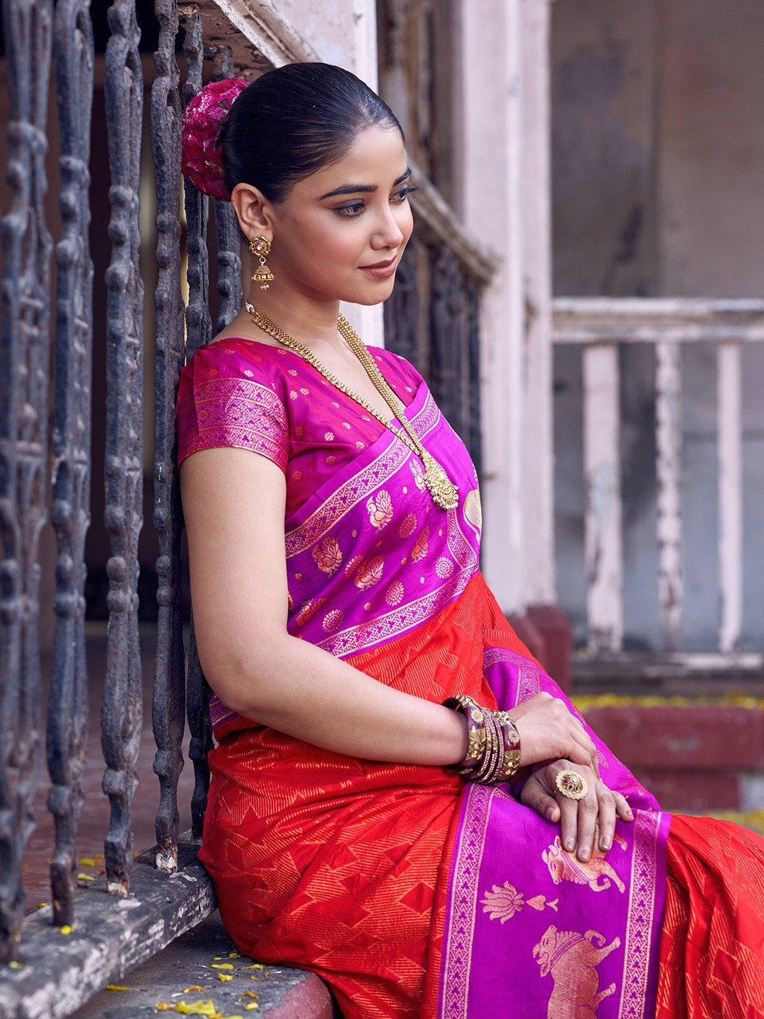 Premium Red Geometric & Animal Motif Weaving Saree With Decorative Tassel Pallu - Image 3