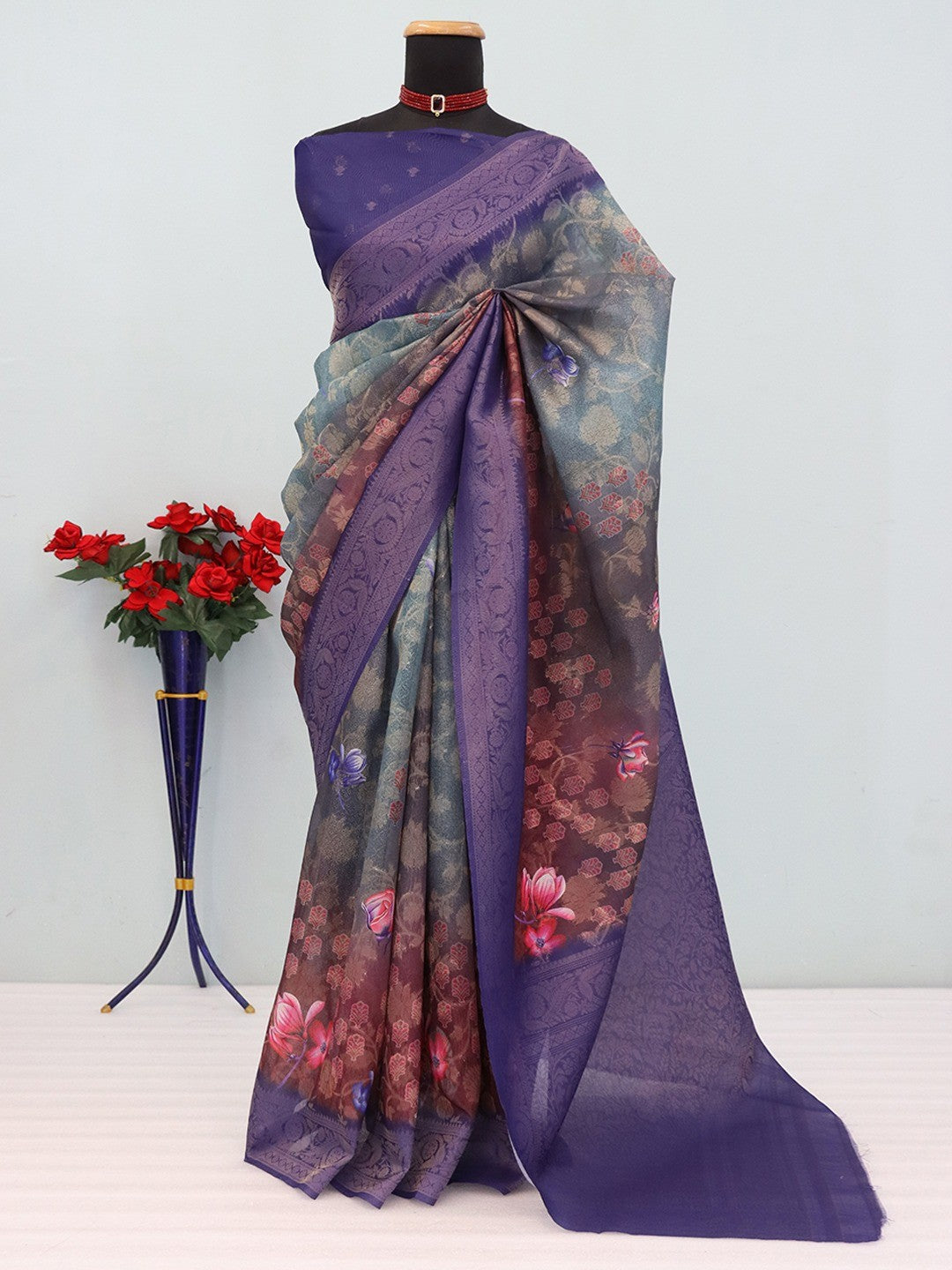 Classic Multicolor Floral Digital Print Burbury Silk Blend Saree With Jacquard Woven Border & Pallu - Image 4