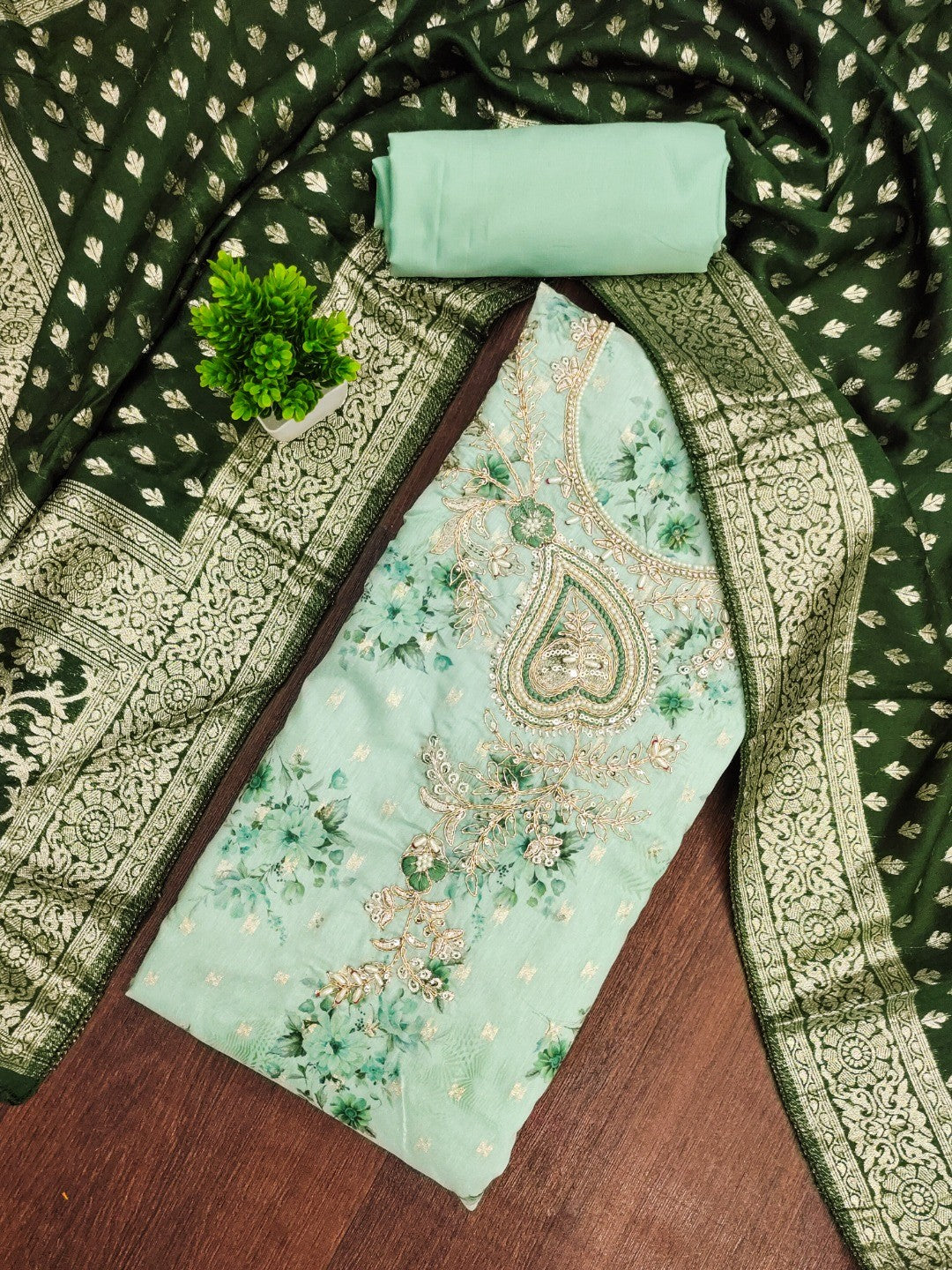 Sea Green Floral Printed Cotton Blend Unstitched Suit Material for Stylish Traditional Outfits - Image 4