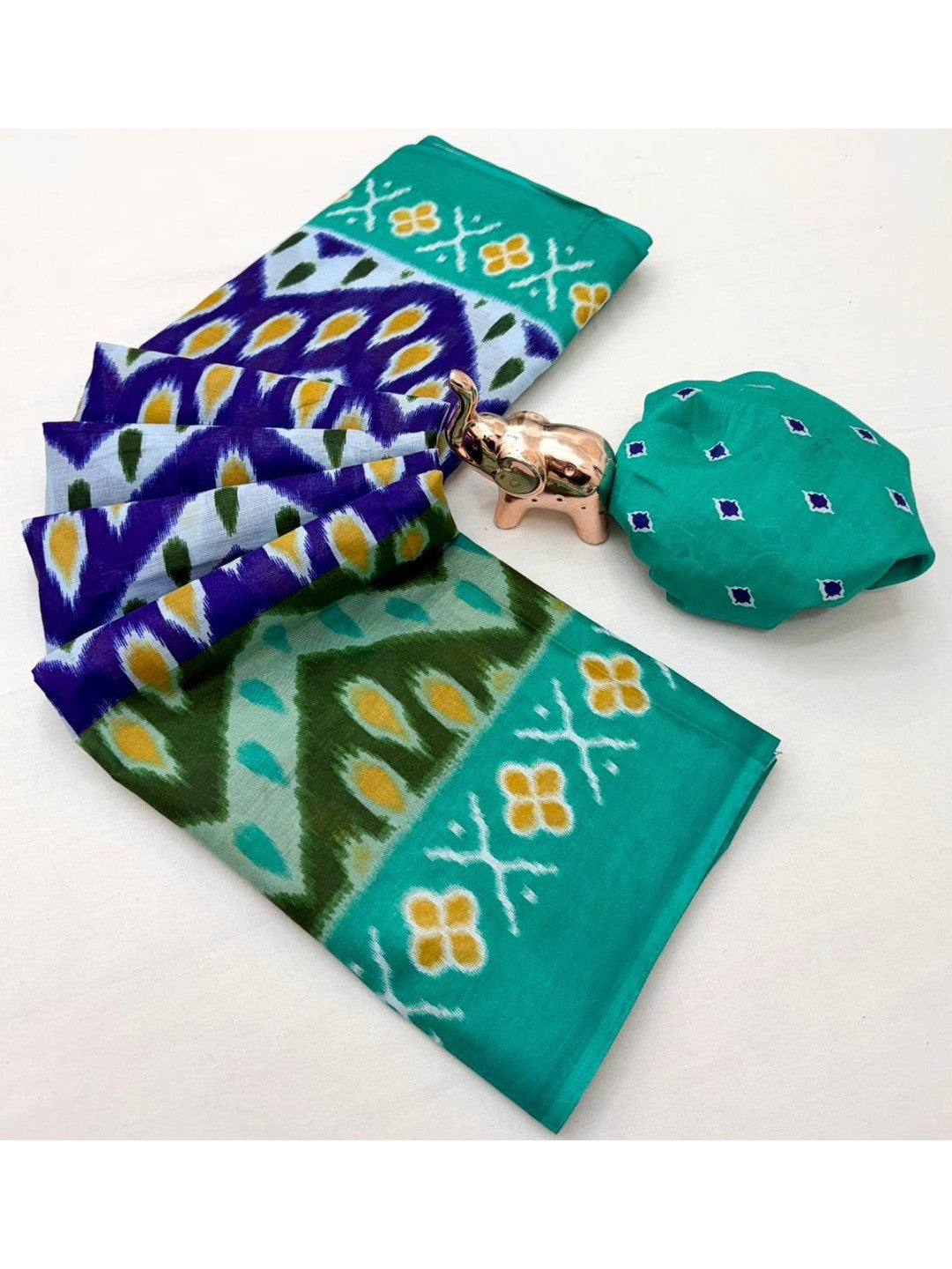 Elegant Rama Green & Blue Ikkat Print Mulmul Cotton Saree With Traditional Pattern Design - Image 2