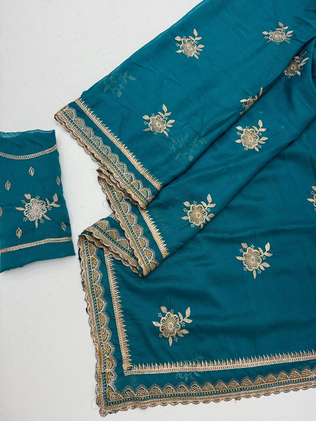 Teal Georgette Saree with Stone Work and Embroidered Floral Design - Image 5