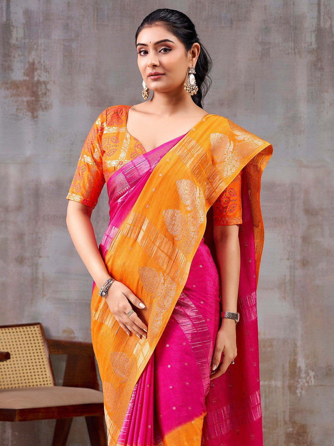 Classic Pink And Orange Floral Weaving Jacquard Chinon Half & Half Saree With Timeless Charm - Image 3