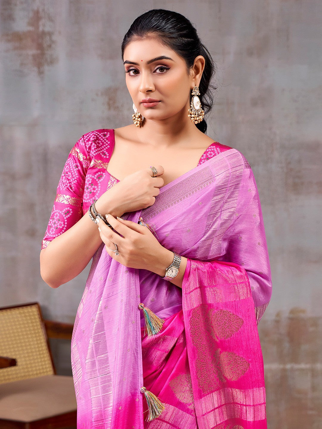 Classic Lavender And Pink Floral Weaving Jacquard Chinon Half & Half Saree With Timeless Charm - Image 3