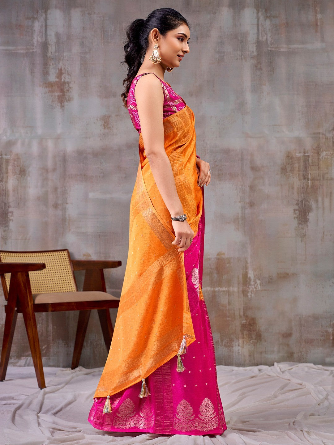 Classic Orange And Pink Floral Weaving Jacquard Chinon Half & Half Saree With Timeless Charm - Image 2