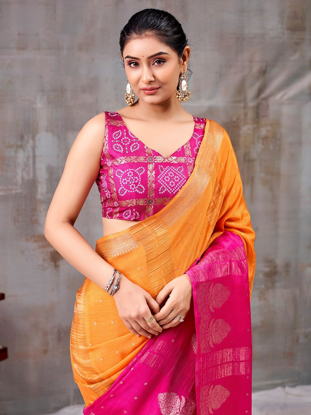Classic Orange And Pink Floral Weaving Jacquard Chinon Half & Half Saree With Timeless Charm - Image 5