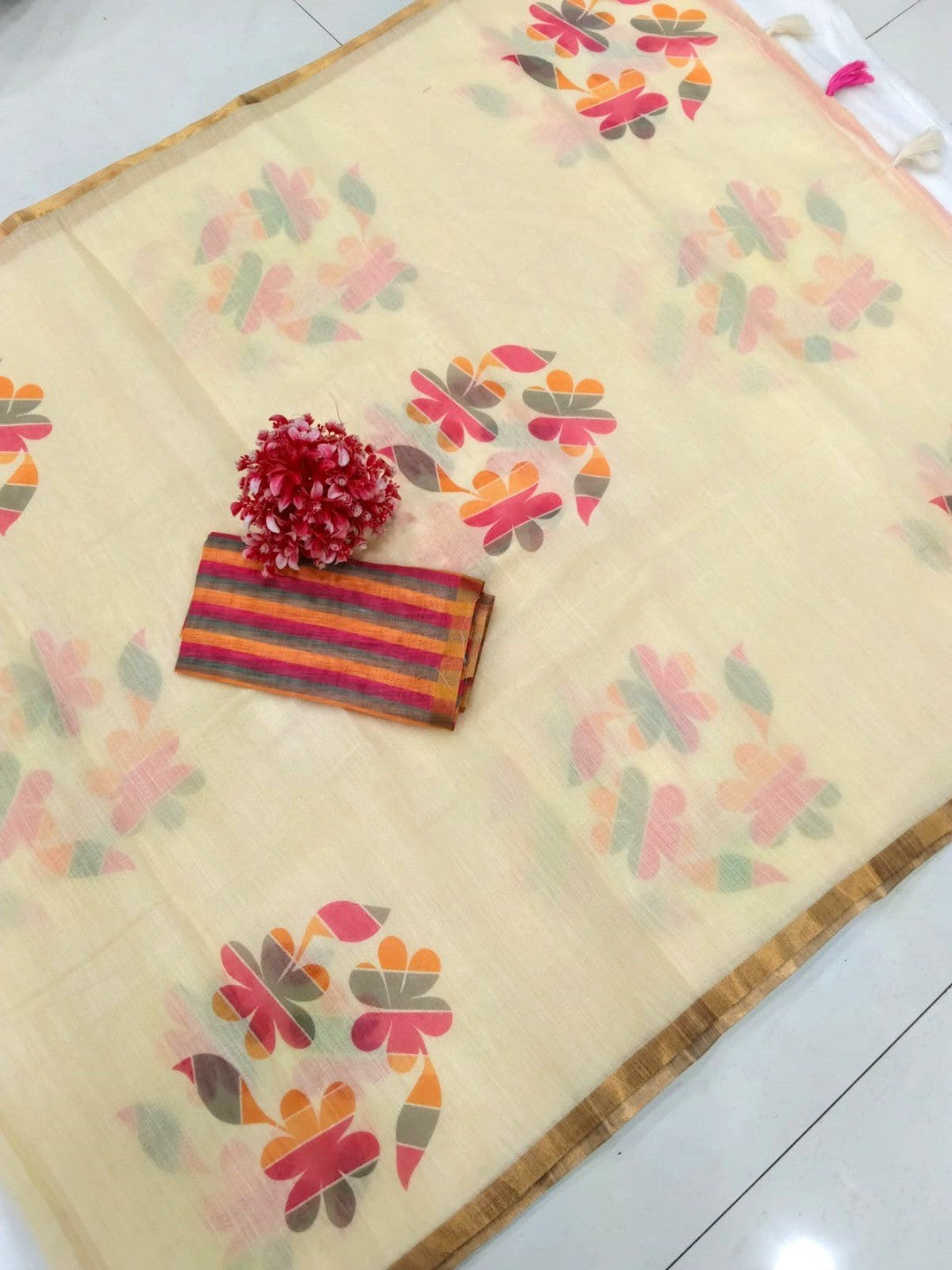 Stylish Cream Linen Saree with Beautiful Floral Print & Rich Golden Border - Image 6