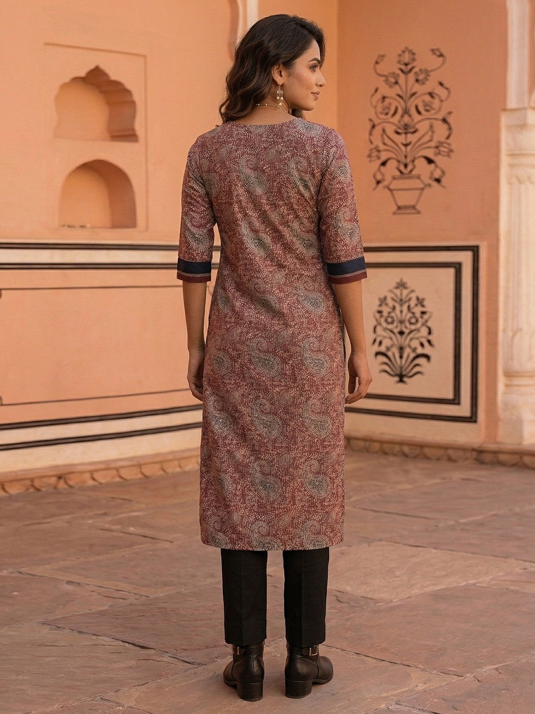 Maroon Paisley Printed Pure Cotton Straight Kurti - Image 3