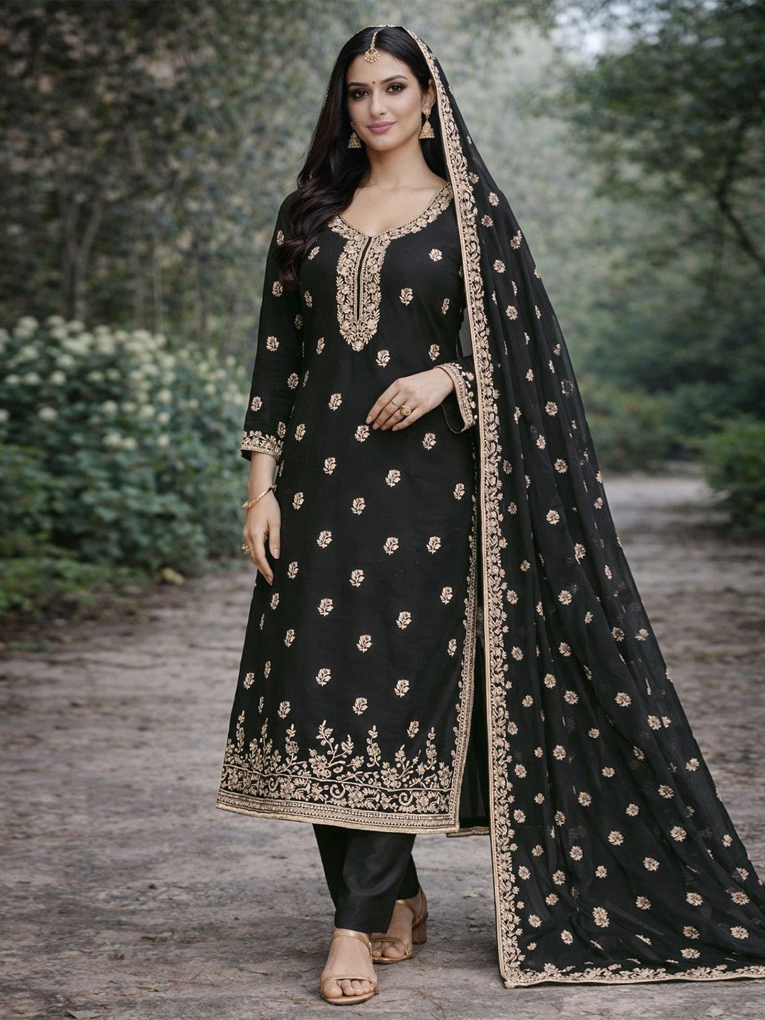 Luxe Black Floral Zari Embroidered Georgette Dress Material With Fine Artistry - Image 2