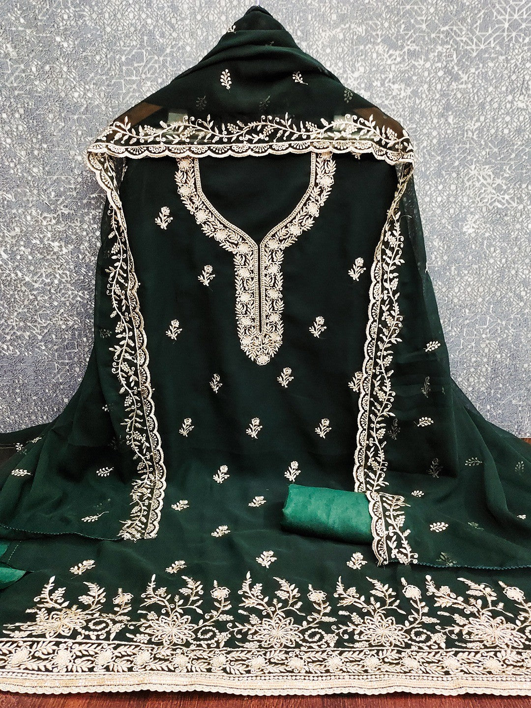 Luxe Green Floral Zari Embroidered Georgette Dress Material With Fine Artistry - Image 4