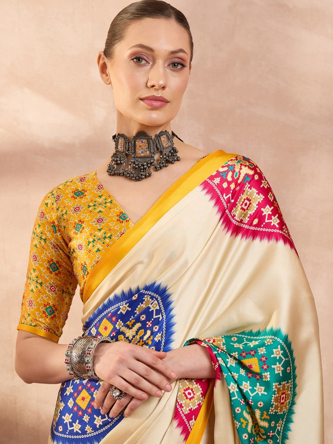 Graceful Yellow Satin Saree with Allover Print and Designer Blouse - Image 2