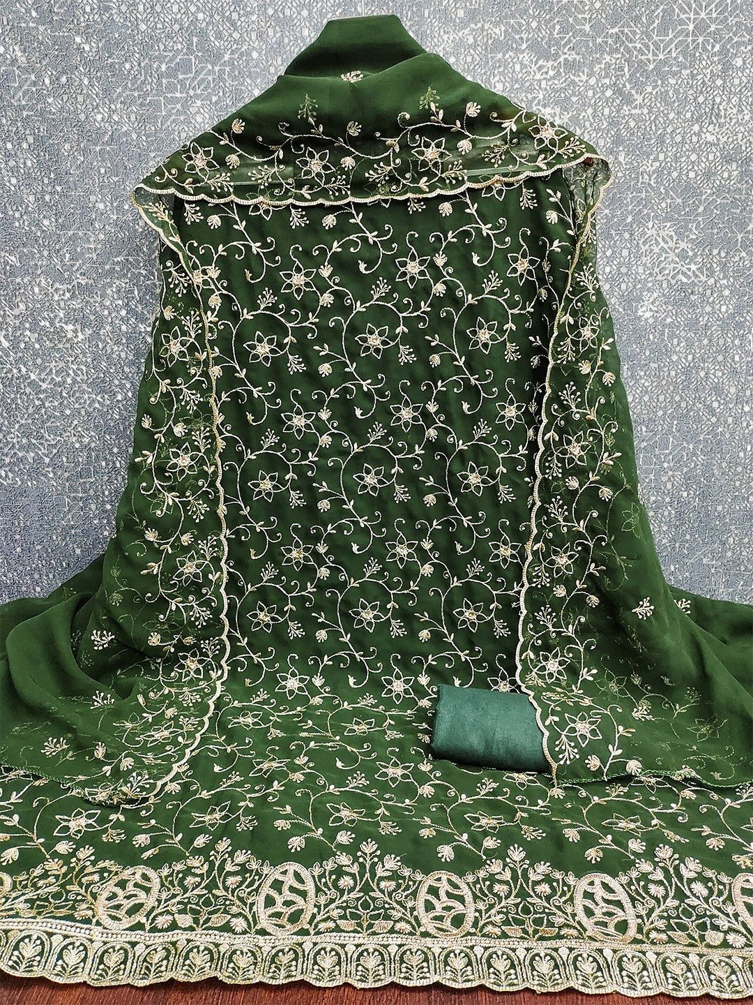 Elegant Green Floral Zari Embroidered Georgette Dress Material With Graceful Finish - Image 3