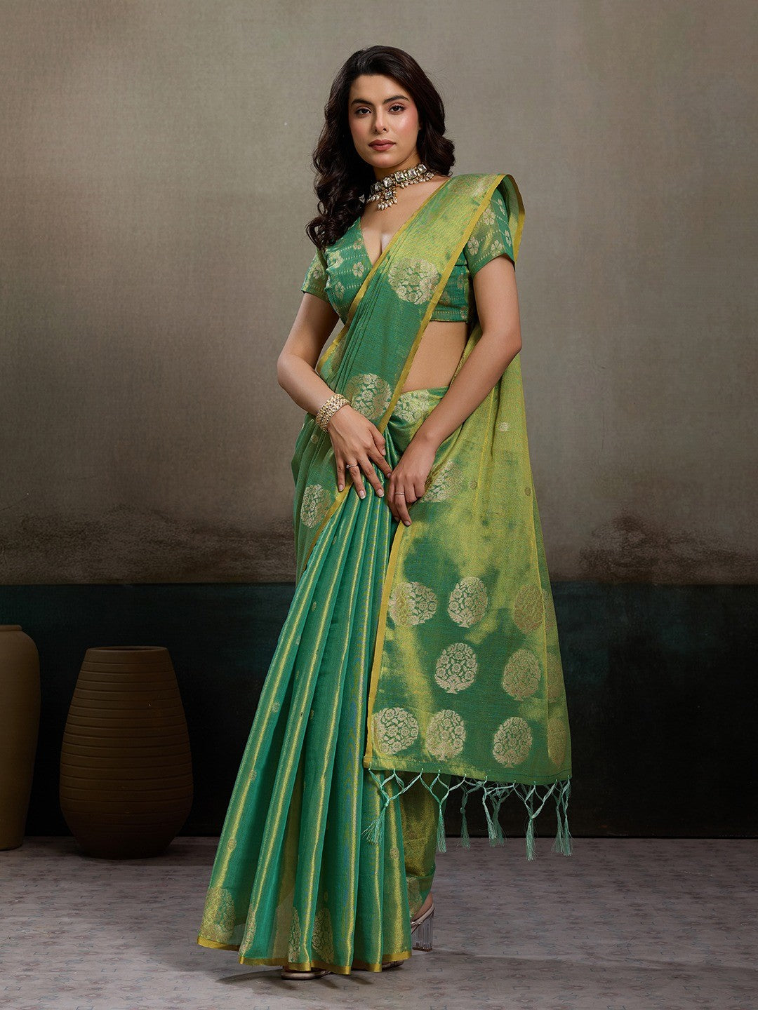 Stylish Green Tissue Saree with Fine Woven Floral Patterns and Glossy Finish - Image 4