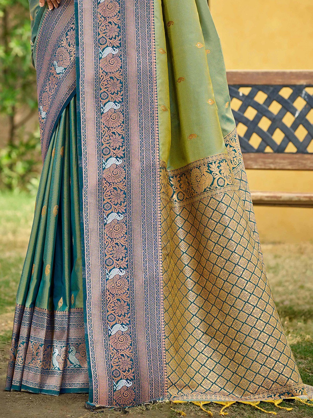 Classic Sage Green Floral & Peacock Design Zari Woven Silk Blend Saree With Trendy Tassel Pallu - Image 5
