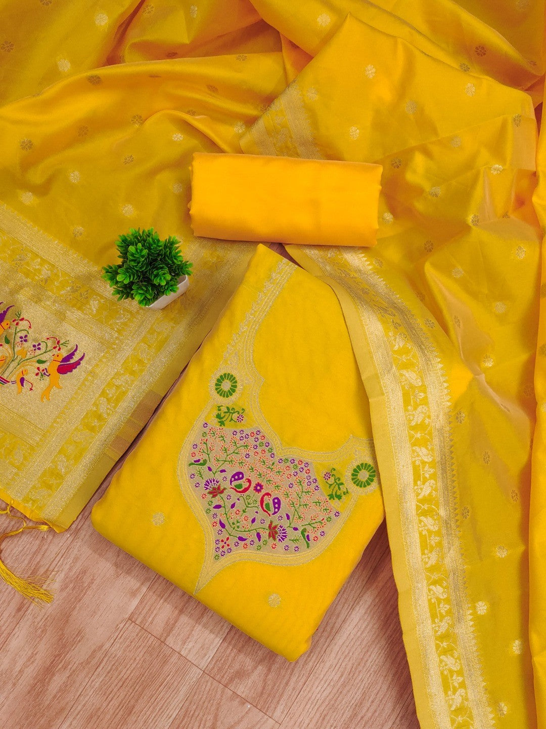 Elegant Yellow Banarasi Silk Unstitched Dress Material with Dupatta - Image 4