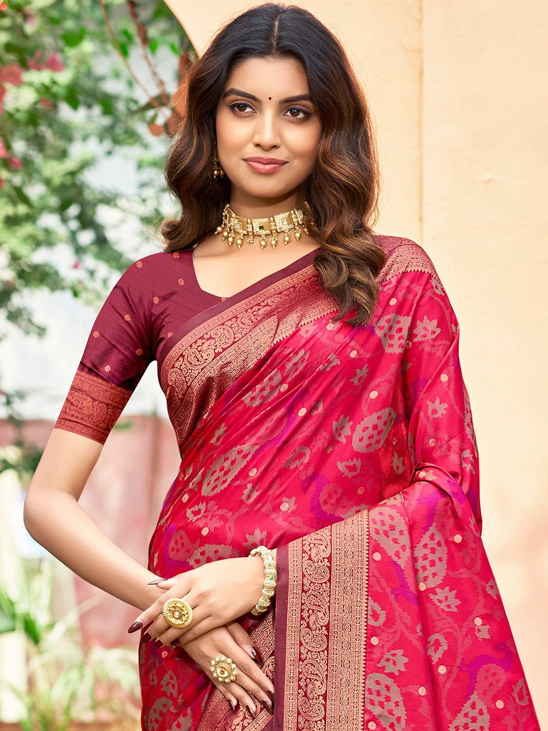 Luxury Pink Zari Woven Silk Blend Saree With Paisley Motif Border & Attractive Tassel Pallu - Image 5