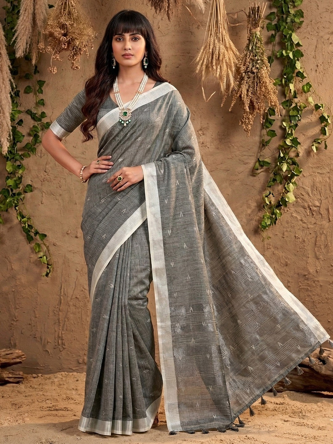 Grey Linen Saree with Silver Border Lightweight Festive Ethnic Wear - Image 3