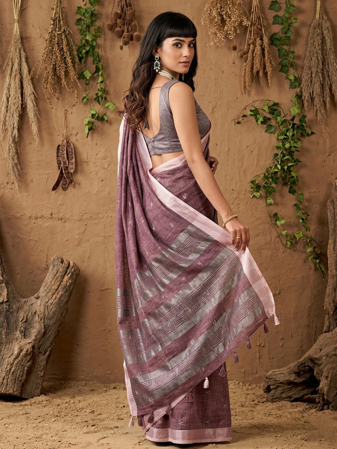 Elegant Purple Linen Saree with Silver Border Lightweight Festive Ethnic Wear - Image 3