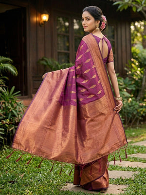Purple Silk Blend Saree with Elegant Woven Design and Border Classic Ethnic Style - Image 2
