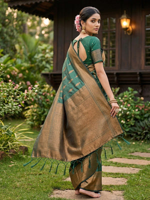 Green Silk Blend Saree with Woven Design and Border Comfortable Ethnic Wear - Image 2