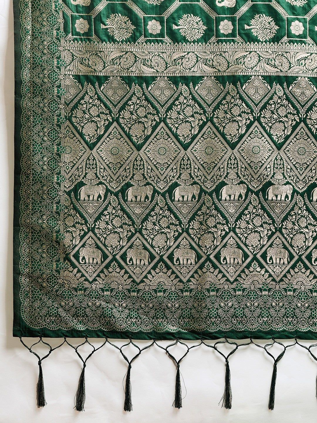 Graceful Green Floral & Elephant Motif Silk Blend Saree With Zari Weaving & Tassels Pallu - Image 7
