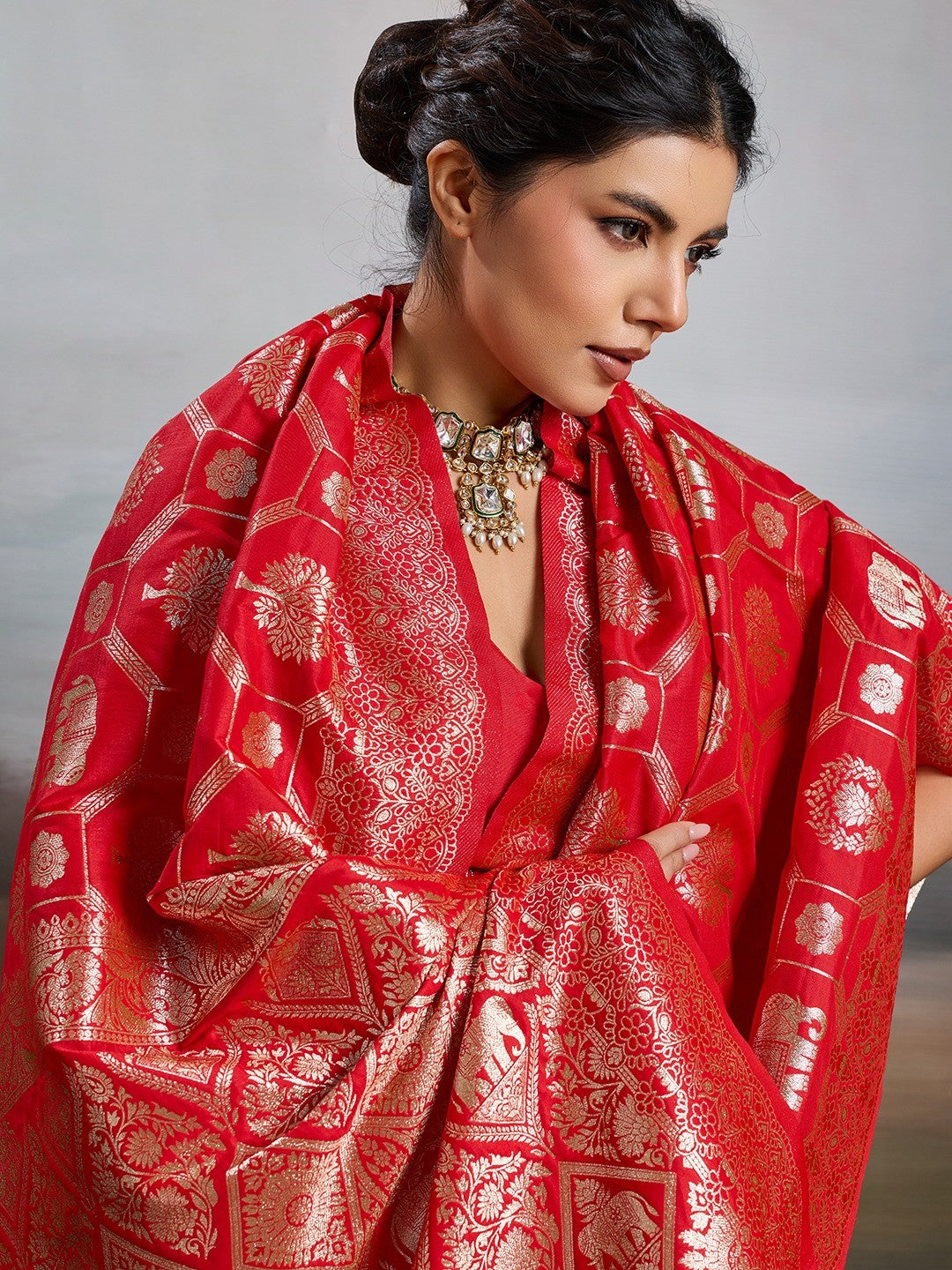 Elegant Red Silk Blend Saree with Zari Woven Elephant Motifs - Image 6