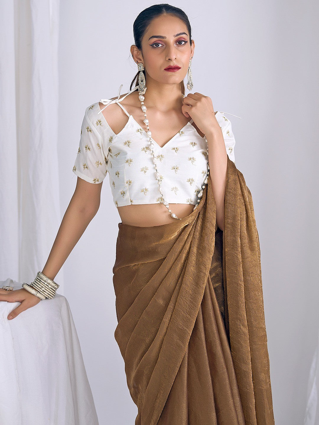Graceful Brown Art Silk Party Wear Saree With Minimal Solid Design & Tassel Pallu - Image 3