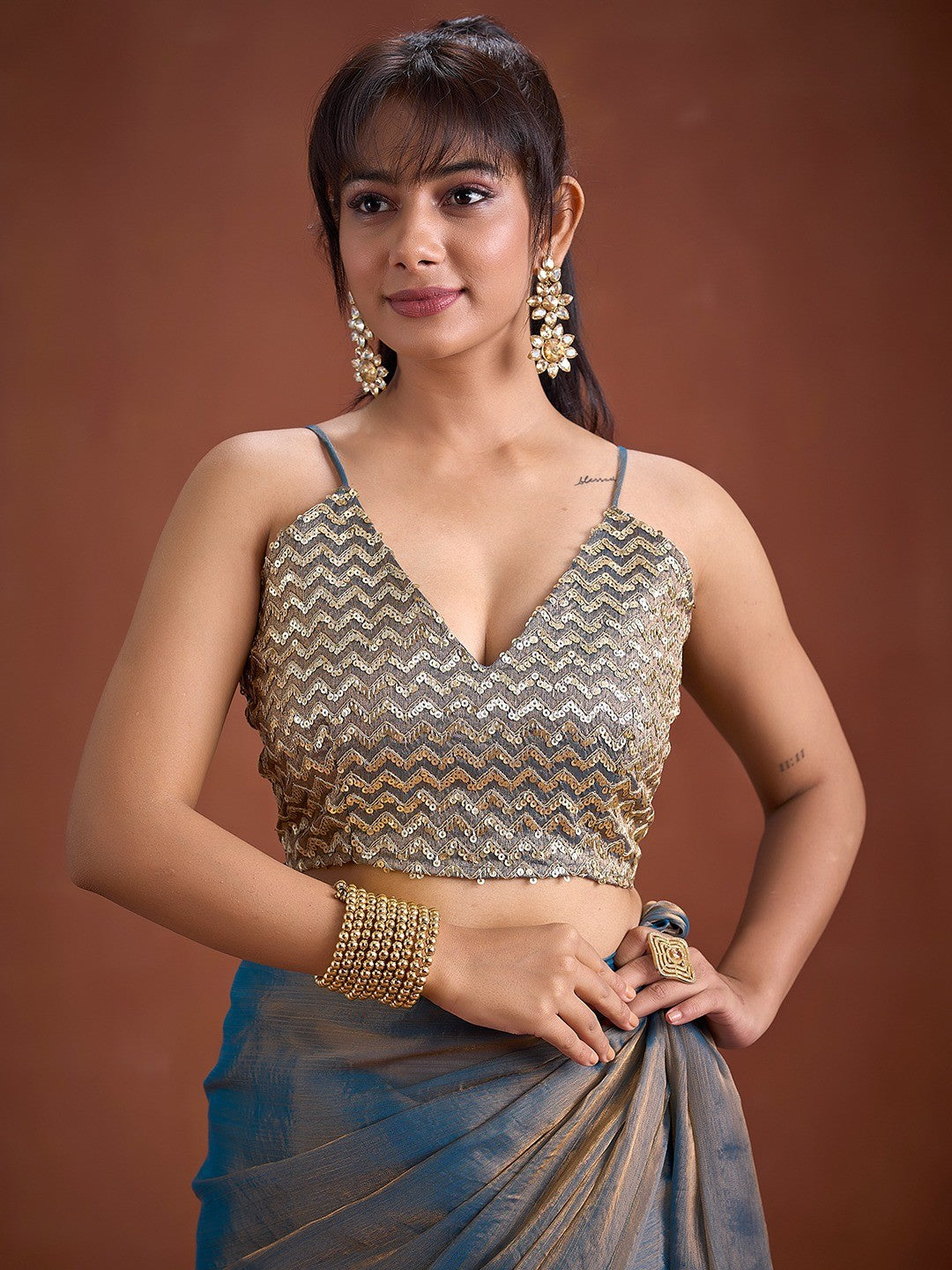 Trendy Blue Solid Art Silk Saree With Stylish Belt & Tassel Pallu Detailing - Image 2
