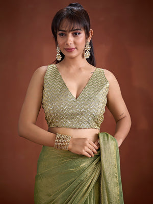 Trendy Pista Green Solid Art Silk Saree With Stylish Belt & Tassel Pallu Detailing - Image 2
