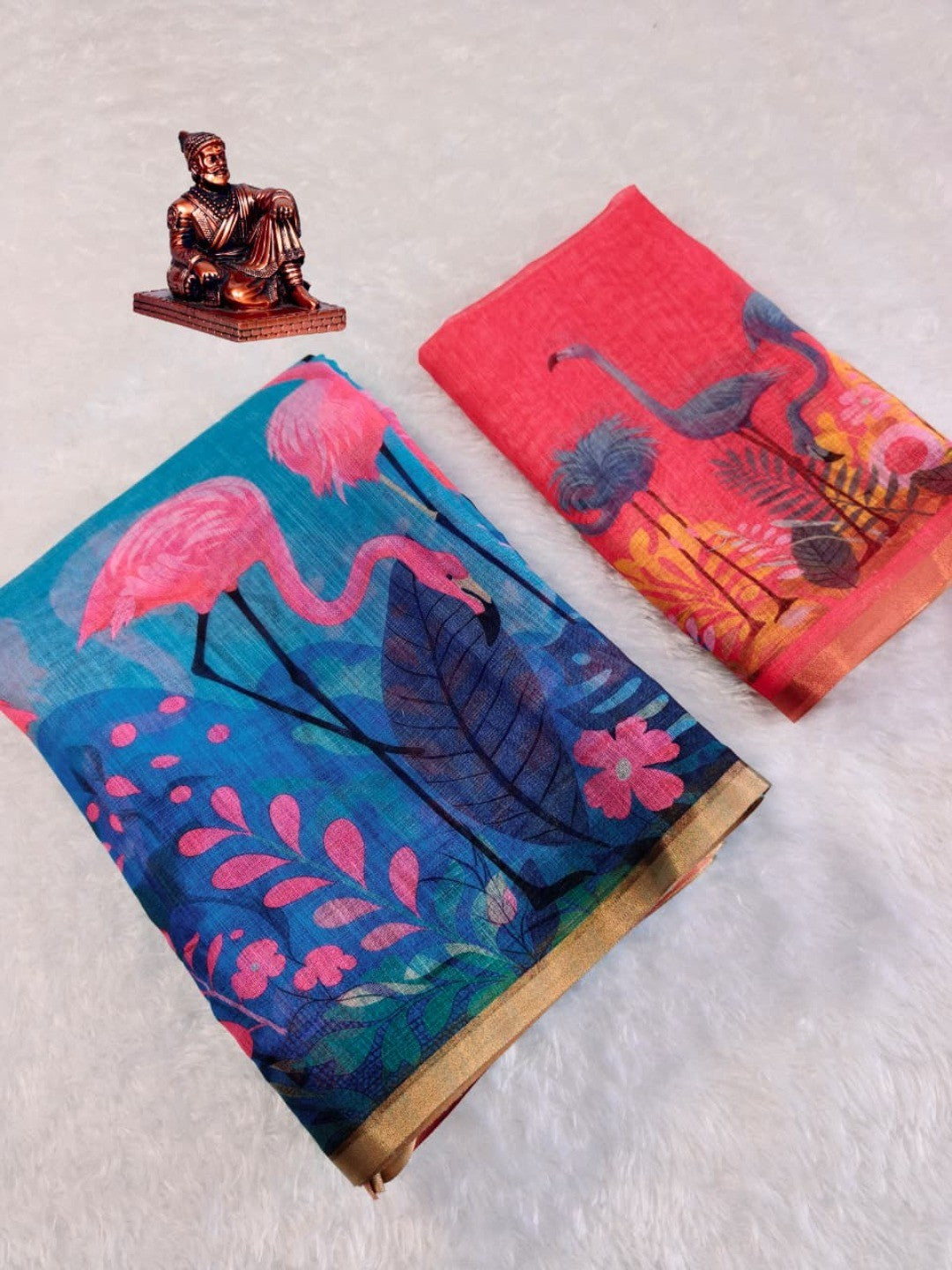 Elegant Blue Linen Saree with Flamingo Print and Golden Border - Image 2