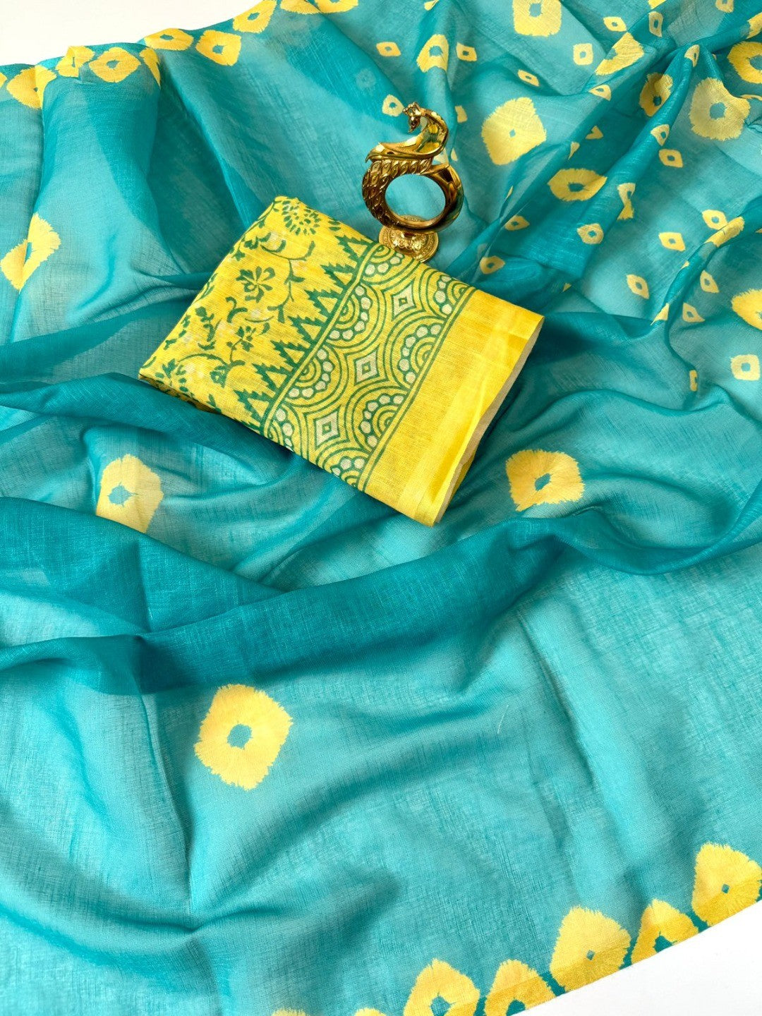 Elegant Green Linen Saree with Yellow Bandhani Print - Image 4