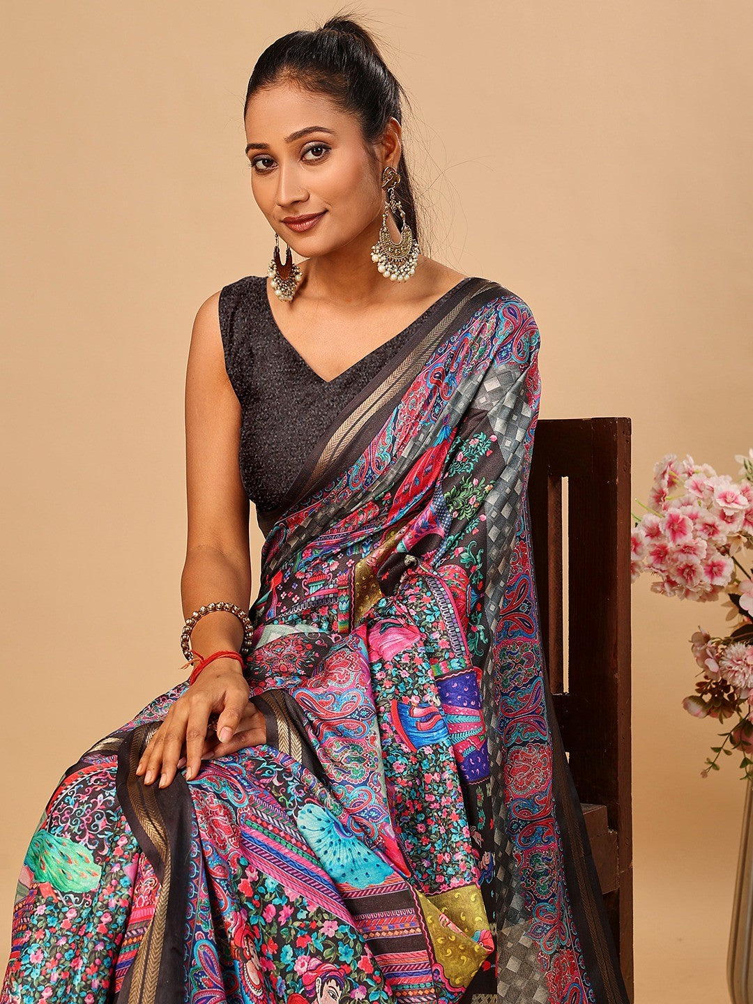 Elegant Black Floral & Paisley Digital Printed Tussar Silk Saree with Tassels Pallu - Image 2